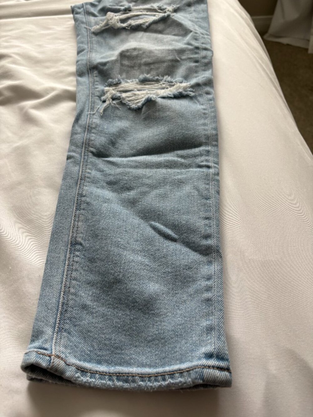 AE Ripped Mom Jean - Picture 5 of 10